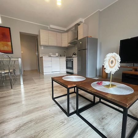 Apartament Przy Cieplickich Tezniach Jelenia Góra Eksteriør bilde
