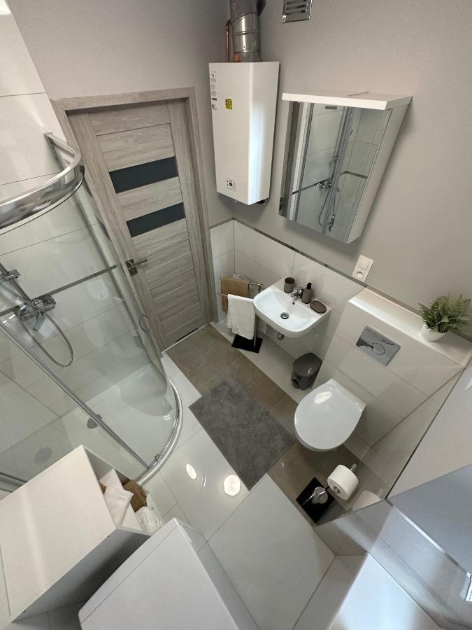Apartament Przy Cieplickich Tezniach Jelenia Góra Eksteriør bilde