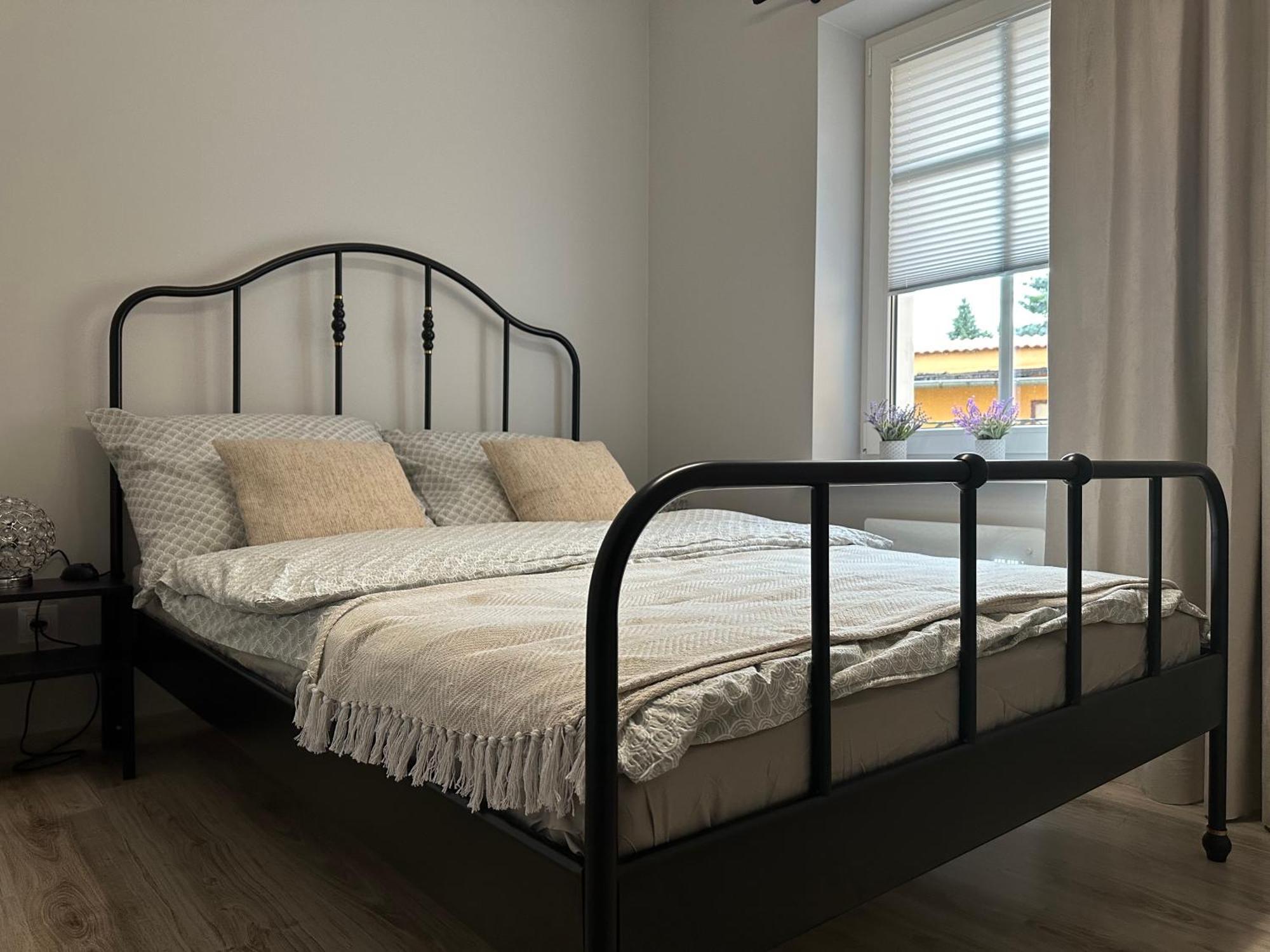 Apartament Przy Cieplickich Tezniach Jelenia Góra Eksteriør bilde